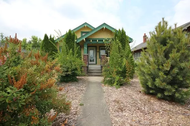 Charming 2 Bedroom 1 Bath Rambler In Tacoma Apartment for rent in Tacoma, WA