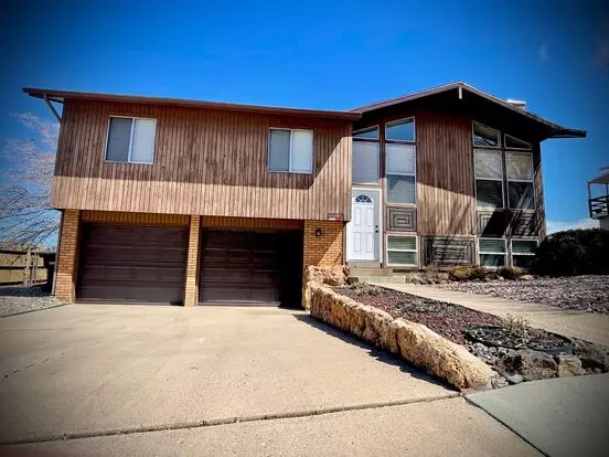 Beautiful Remodeled Home With Nice Yard. Apartment for rent in Cedar City, UT