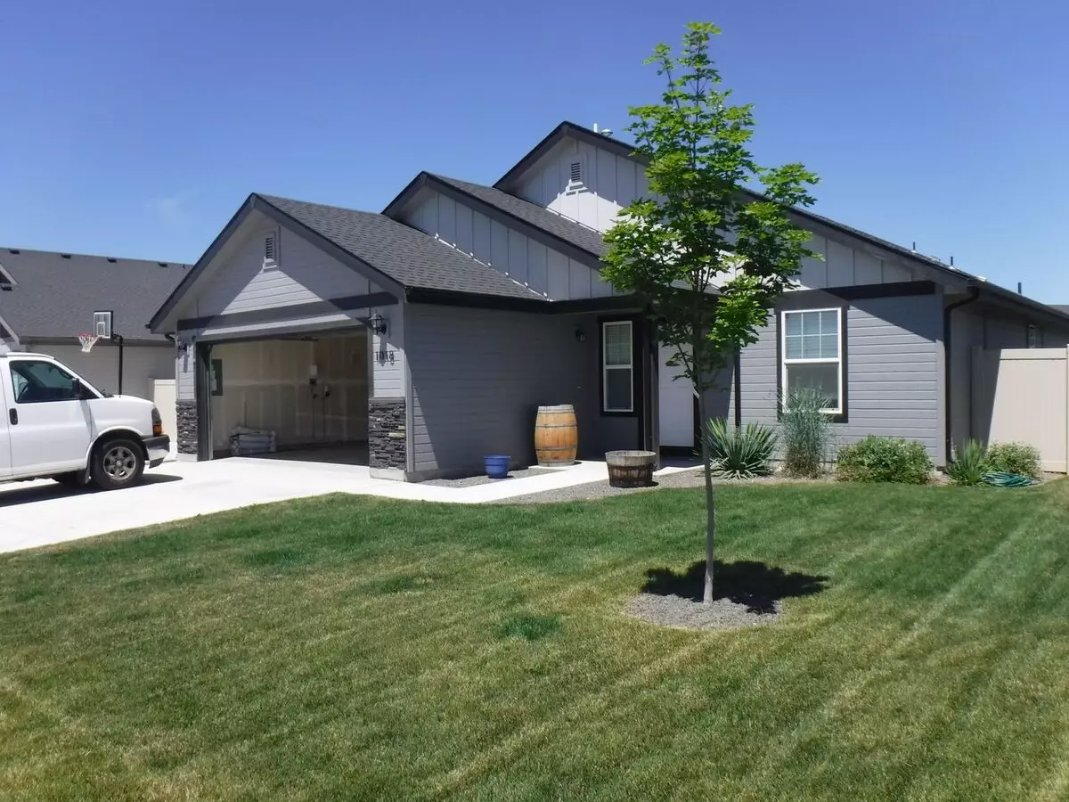 Bright And Spacious 3 Bed, 2 Bath Home Just Off Meridian Rd And Ardell Rd House for rent in Kuna, ID