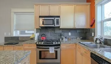 4 of 22 Duplex-style Condo With Great Views Of West Hills*dual Primary Bedrms+bonus Rm*gasfp*hardwoods*water, Sewer And Trash Included!* House for rent in Portland, OR
