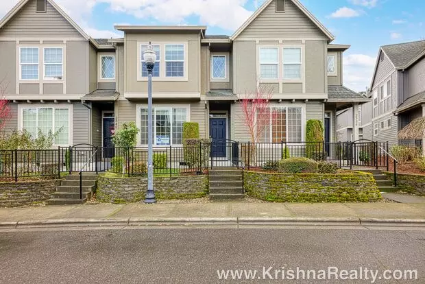 Charming Townhome In A Excellent Location! 3 Bedrm 2.5 Bath In Arbor Reserve **internet Included** Apartment for rent in Beaverton, OR