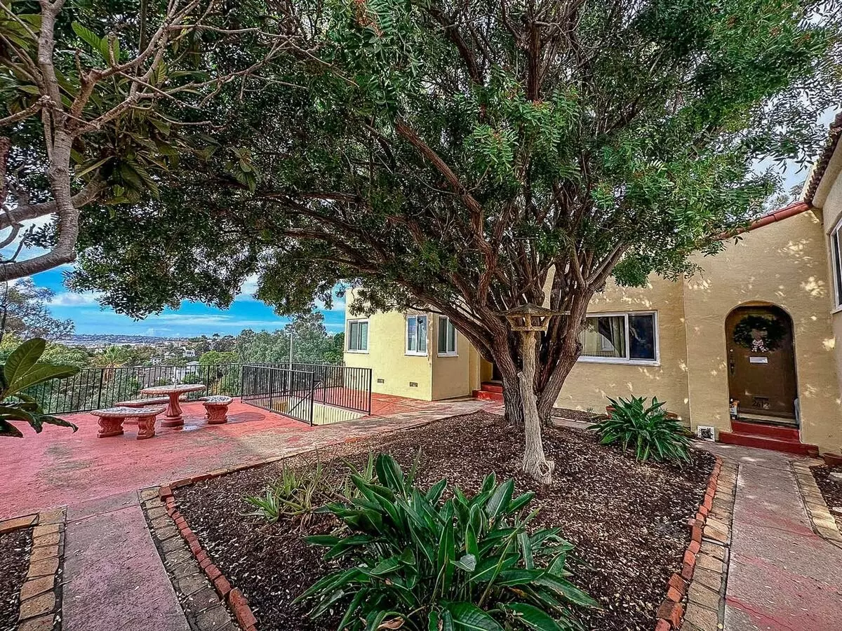 2600-2616 Front St Sunset Ct Apartment for rent in San Diego, CA