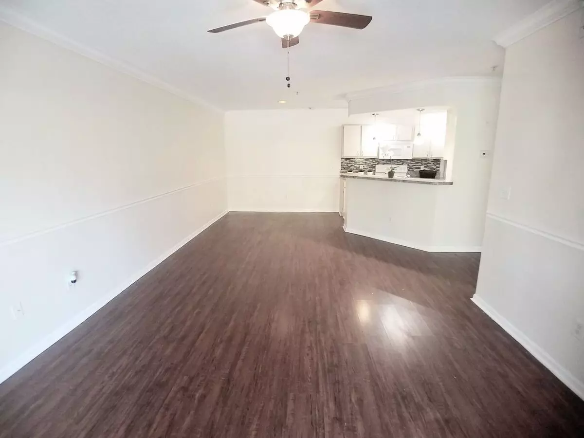 Beautiful 1/1 Wood Floors Condo For Rent Close To Ucf At The Crest Apartment for rent in Orlando, FL
