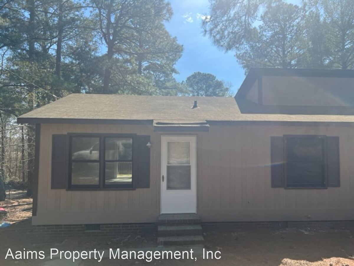 2459 Strickland Bridge Rd Fayetteville, NC House for Rent