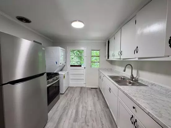 Walk To Unc Apartment for rent in Chapel Hill, NC