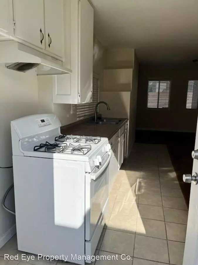 2 of 3 12712 Eucalyptus B House for rent in Hawthorne, CA