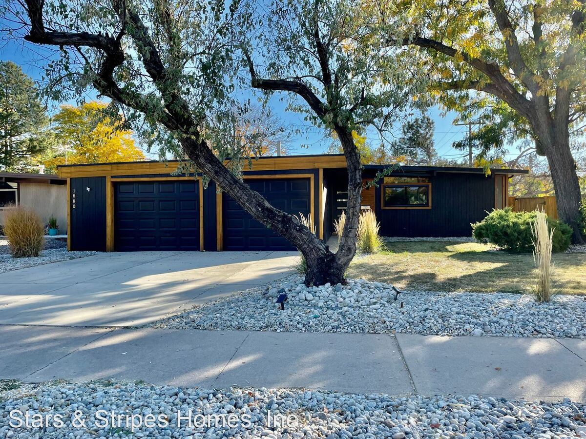 1880 S Holly St Denver, CO House for Rent Rentable