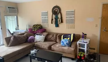 4 of 115 418 E. Washington Apartment for rent in Ann Arbor, MI