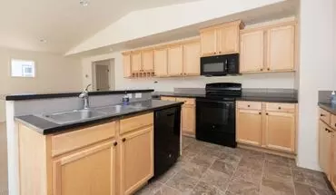 2 of 12 Great Home With Fully Fenced Back Yard. House for rent in Bend, OR