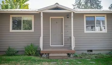 4 of 21 Bright And Spacious 2 Bedroom Home! House for rent in Bend, OR