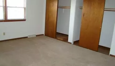 4 of 12 4517-4519 12th St Apartment for rent in Rock Island, IL