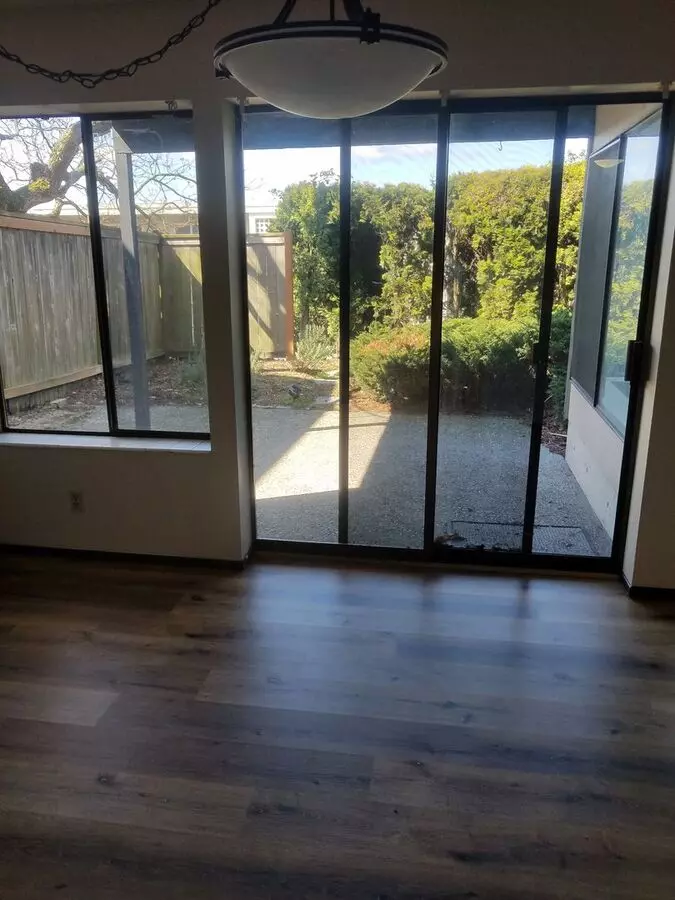 Estes Triplex Apartment for rent in Seattle, WA