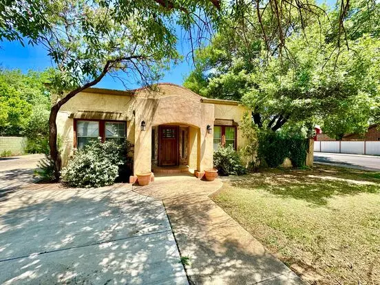 2702 23rd Apartment for rent in Lubbock, TX