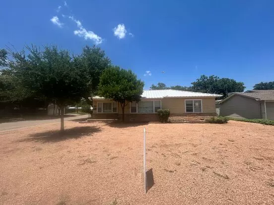 3 Bed 1 Bath Move In Ready! Apartment for rent in Lubbock, TX