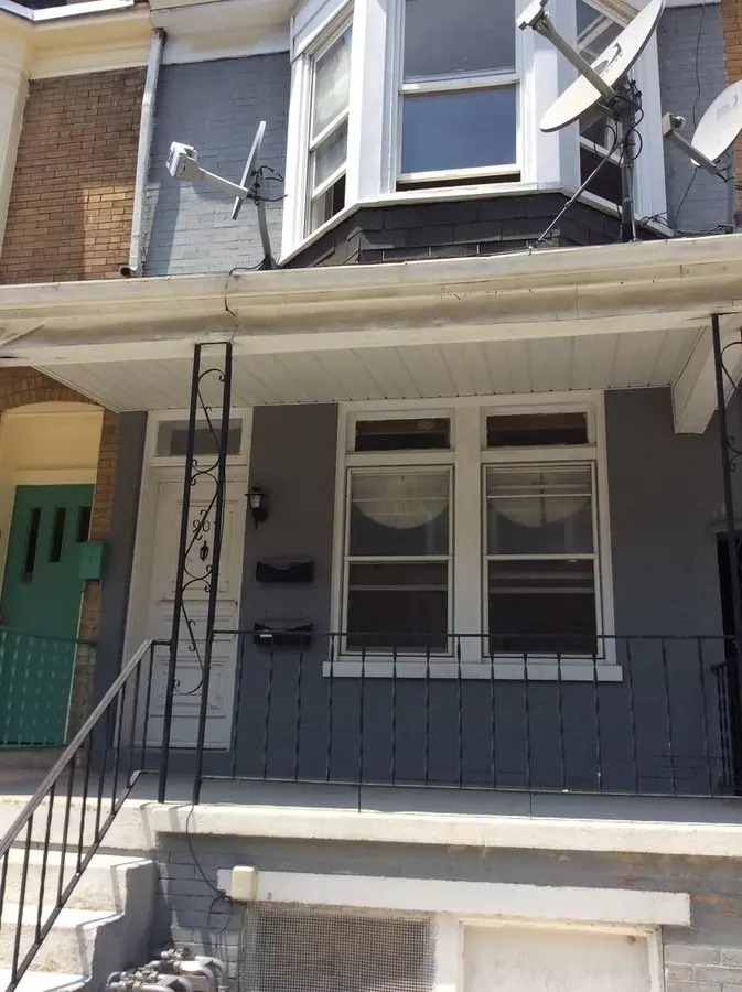 Available Now - 1st Floor 1 Bedroom With Parking-york City House for rent in York, PA