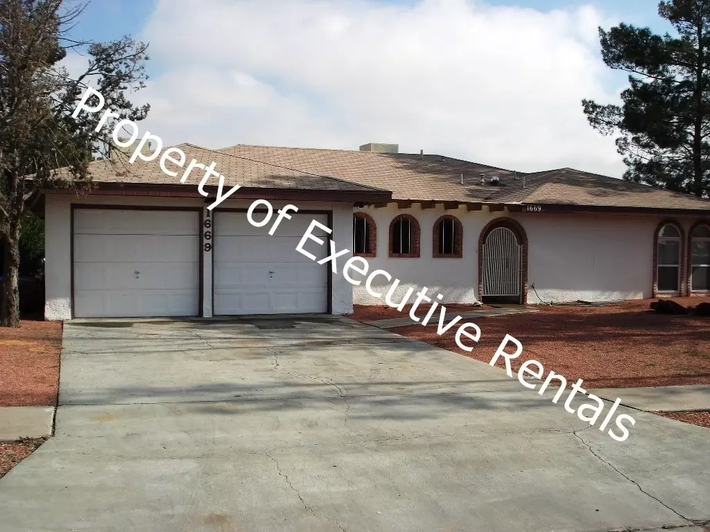 1669 Regal Ridge - Spacious 4-bedroom Home With Scenic Mountain Views In Las Cruces! House for rent in Las Cruces, NM