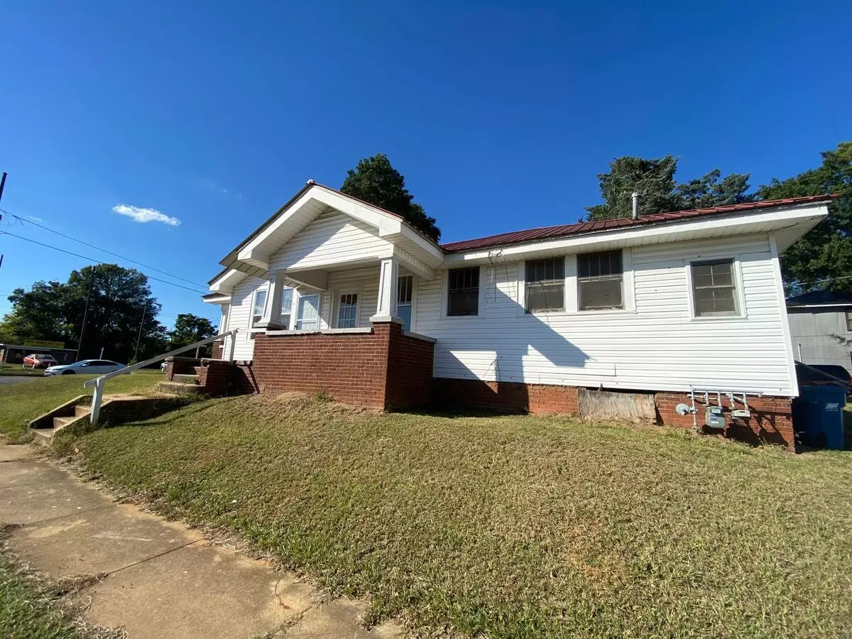 5 E 19th St House for rent in Anniston, AL