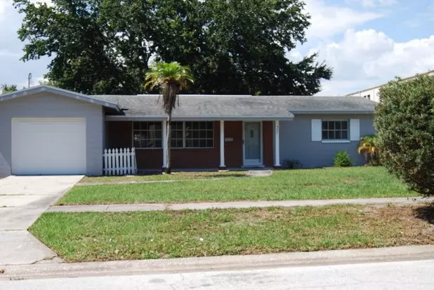 3/2 St. Petersburg Home With Fenced Yard Apartment for rent in St Petersburg, FL 3/2 St. Petersburg Home With Fenced Yard Apartment for rent in St Petersburg, FL
