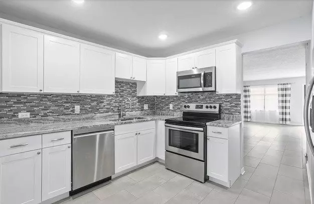 4920 Locust St NE Apartment for rent in St Petersburg, FL