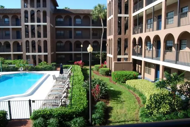 6100 Gulfport Blvd #215 S Apartment for rent in Gulfport, FL