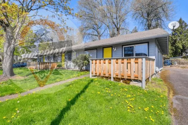 25 - 65 NW 20th St. Apartment for rent in Gresham, OR