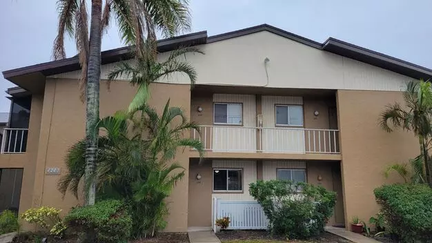 Annual Or Short Term Turnkey Furnished Ground Floor Condo Near Siesta Key Apartment for rent in Sarasota, FL