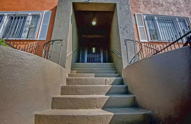 Cor400 Apartment for rent in Los Angeles, CA