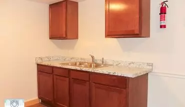 3 of 33 Remodeled 1 Bedroom In Washington Local Apartment for rent in Toledo, OH