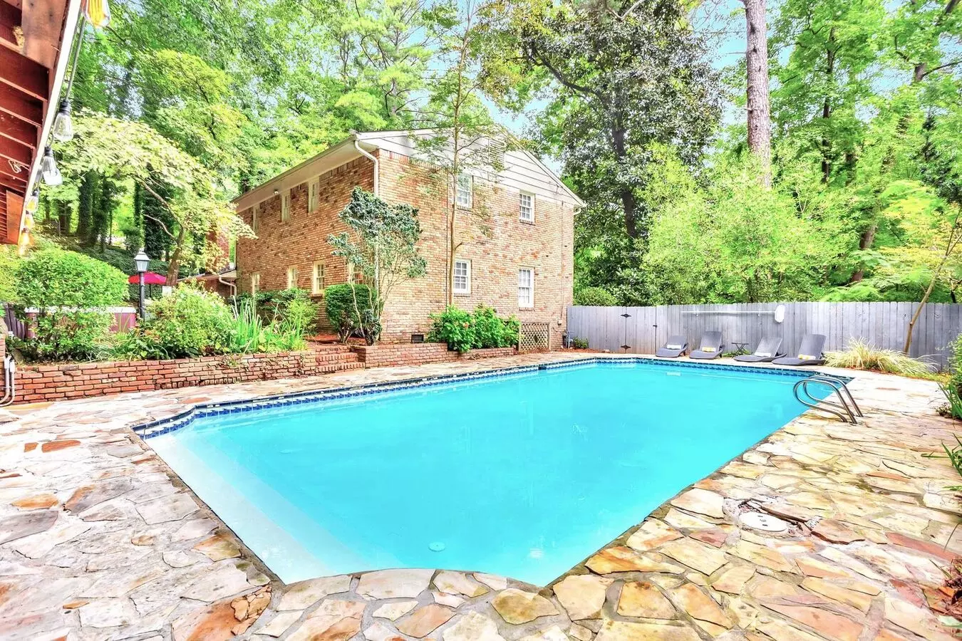 Luxurious 5-bedroom Retreat With Pool, Hot Tub, And Spacious Backyard – Just Minutes From Atlanta’s Attractions! House for rent in East Point, GA