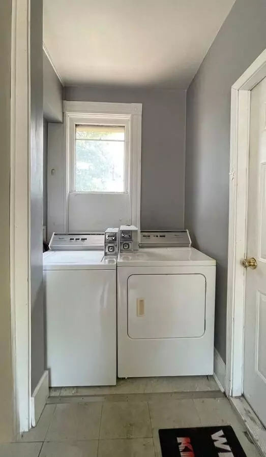 Sutter-1113 State St Apartment for rent in Lafayette, IN
