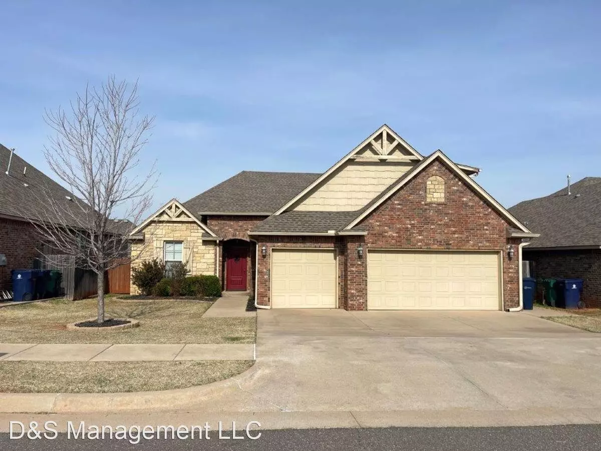 18824 Rolling Hill Way House for rent in Edmond, OK