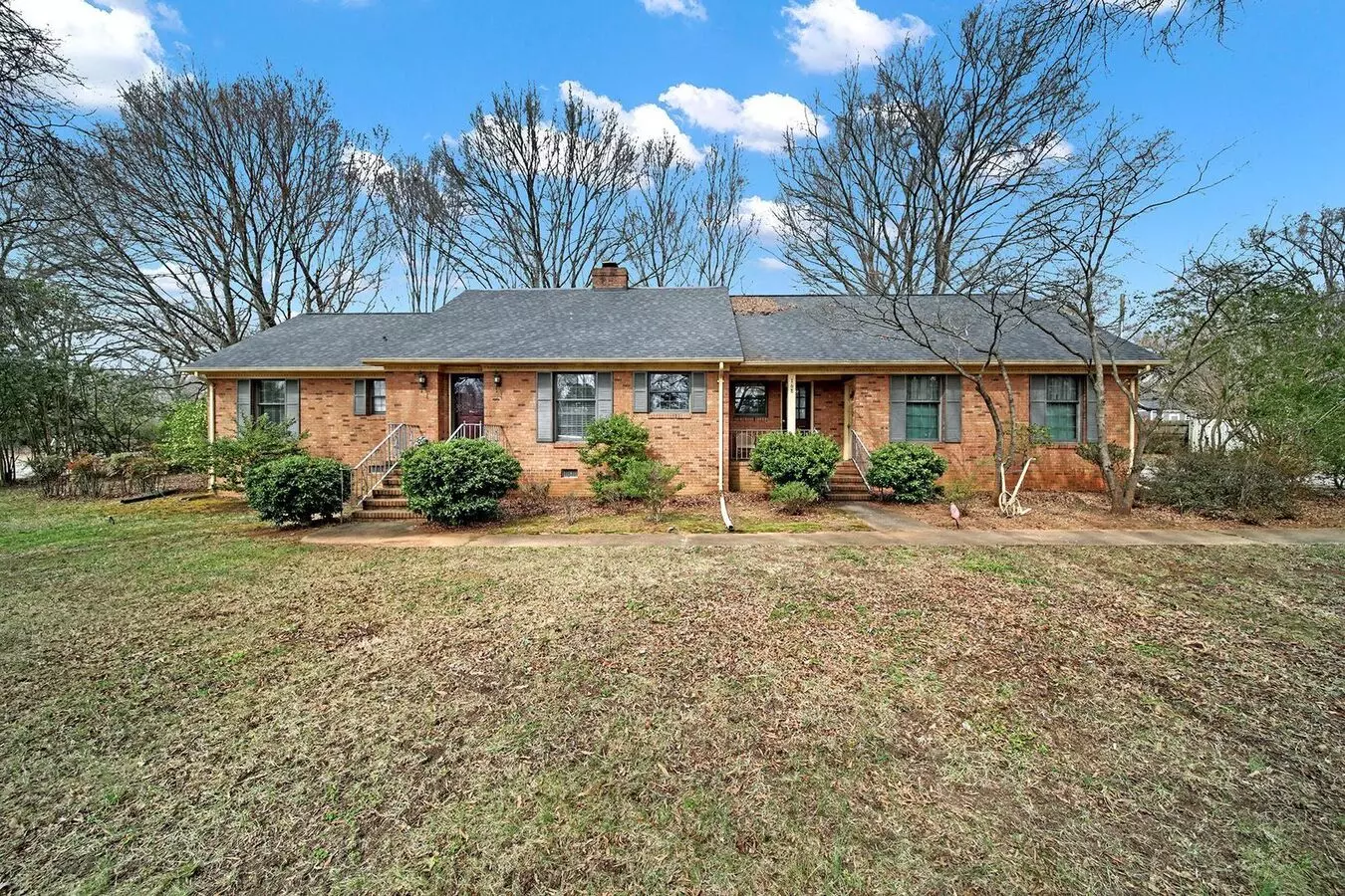 Lovely Home With Plenty Of Space! House for rent in Charlotte, NC