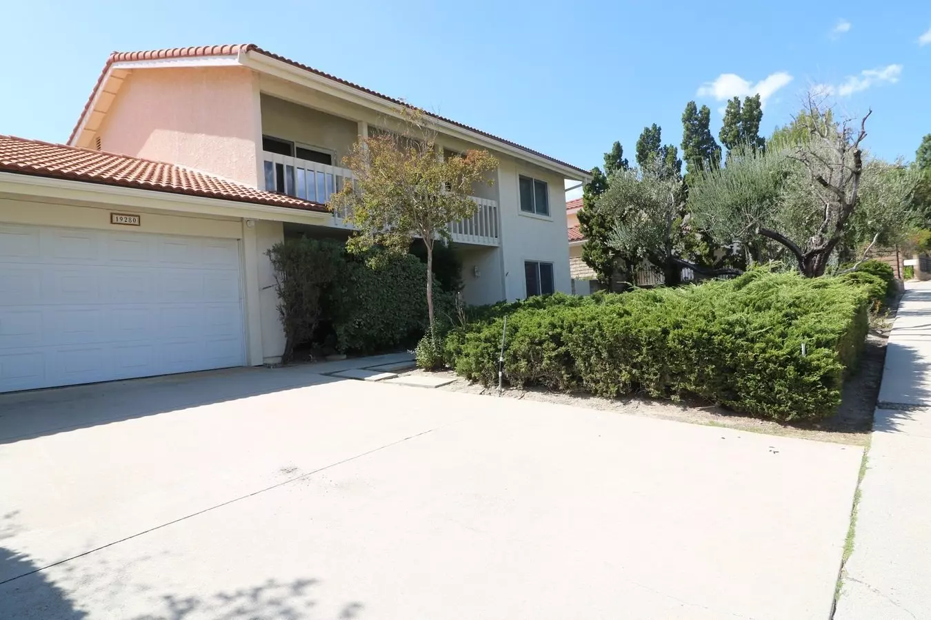 Charming Home For Lease In Porter Ranch! House for rent in Porter Ranch, CA