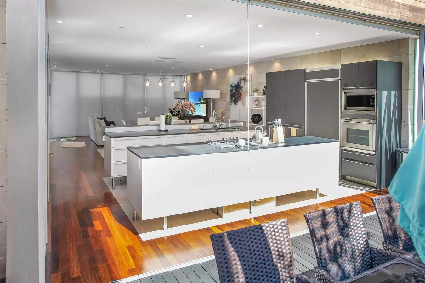 Contemporary And Furnished 3 Bedroom 3.5 Bath Luxury With Ocean Breezes House for rent in La Jolla, CA