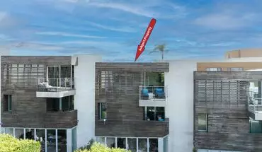 5 of 26 Contemporary And Furnished 3 Bedroom 3.5 Bath Luxury With Ocean Breezes House for rent in La Jolla, CA