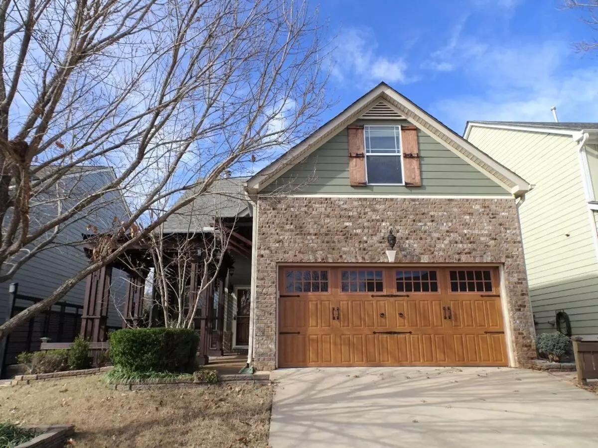 Prime Newnan Location, Close To Everything, Hoa Community, Fenced Yard, Fire Pit, Loads Of Upgrades, Must See! House for rent in Newnan, GA