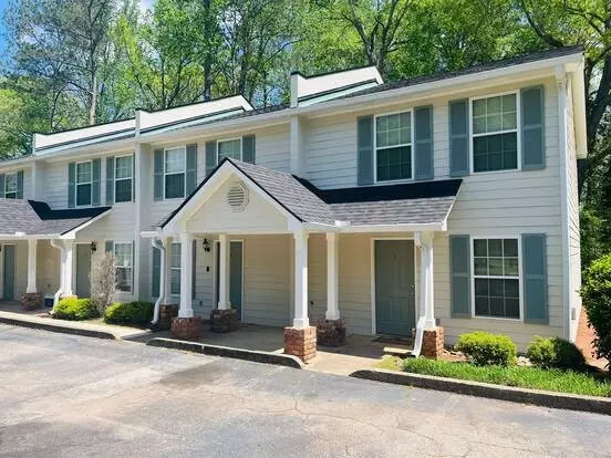605 Wilburn Ave Apartment for rent in Lagrange, GA