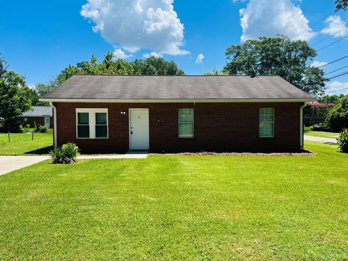 Will Not Last! 3 Bedroom 1.5 Bathroom Home In Downtown Newnan! Must See! House for rent in Newnan, GA