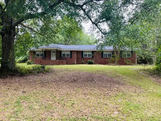 3 Bedroom, 1.5 All Brick Ranch With 2 Car Garage In College Park! Must See! Apartment for rent in College Park, GA