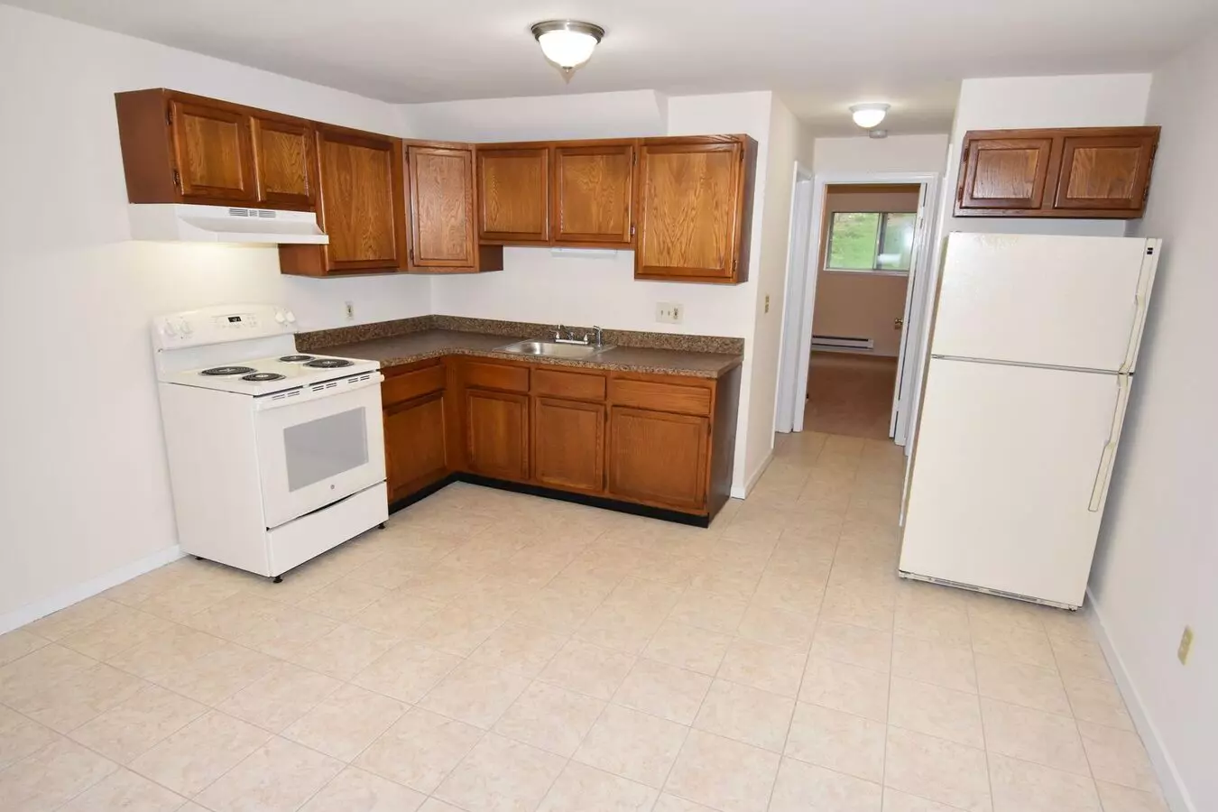 Reservoir Manor- 10 Apartment for rent in Seymour, CT