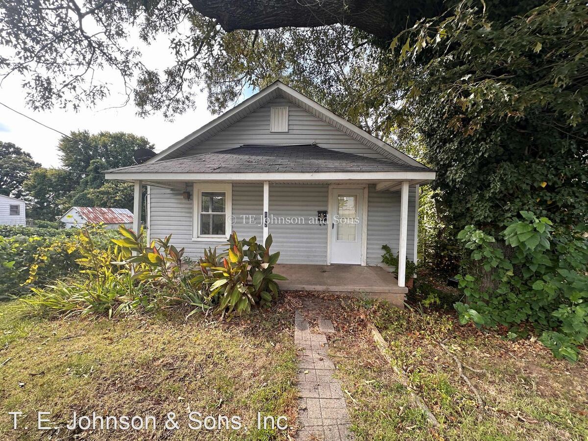 142 N Laura Wall Blvd Winstonsalem, NC House for Rent