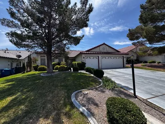 4 Bed Home In Guard Gated Community! Apartment for rent in Las Vegas, NV 4 Bed Home In Guard Gated Community! Apartment for rent in Las Vegas, NV