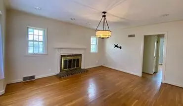 3 of 11 1825 Fairchild Ave Apartment for rent in Manhattan, KS