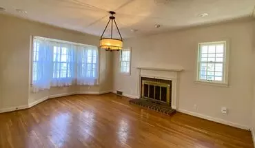 4 of 11 1825 Fairchild Ave Apartment for rent in Manhattan, KS