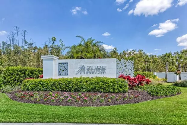 2/2+den Coach Home Available Annually! Apartment for rent in Naples, FL