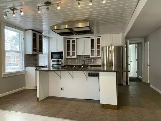 Small Pets Are Welcome With An Additional Deposit And Monthly Pet Rent. Apartment for rent in Annapolis, MD Small Pets Are Welcome With An Additional Deposit And Monthly Pet Rent. Apartment for rent in Annapolis, MD