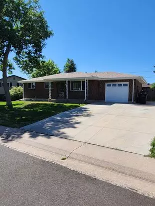 Nice Ranch Style Home In Highly Desired Sw Denver Neighborhood Apartment for rent in Denver, CO Nice Ranch Style Home In Highly Desired Sw Denver Neighborhood Apartment for rent in Denver, CO