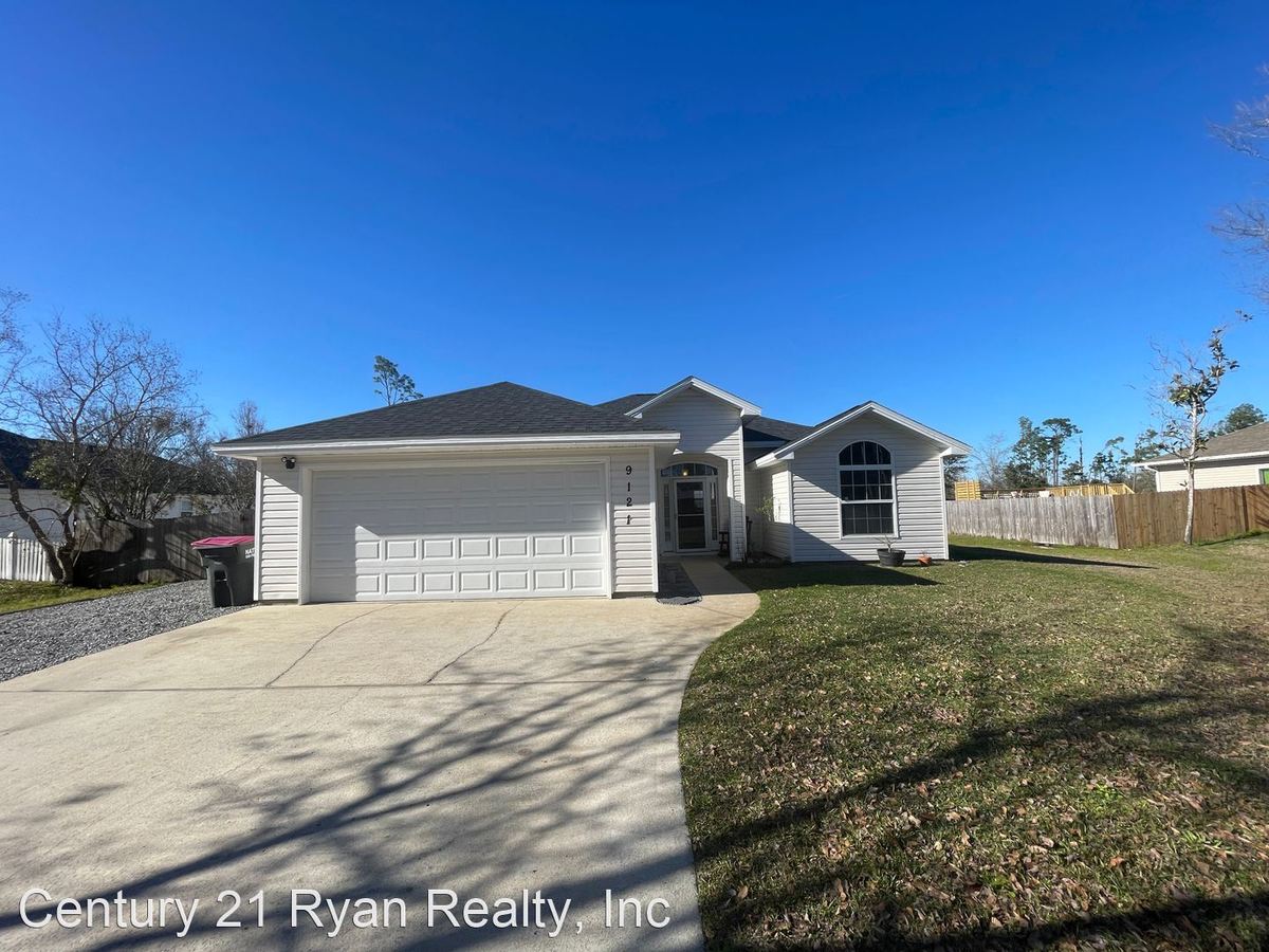 9121 Indian Bluff Rd Youngstown, FL House for Rent Rentable