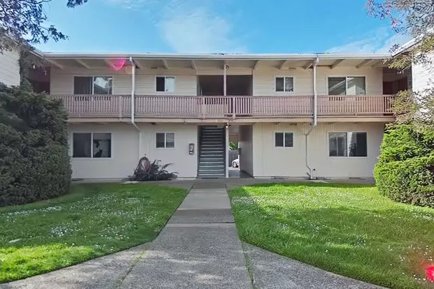 1 Bedroom Apartment ~ Close To 9th St ~ Cat Friendly Apartment for rent in Corvallis, OR