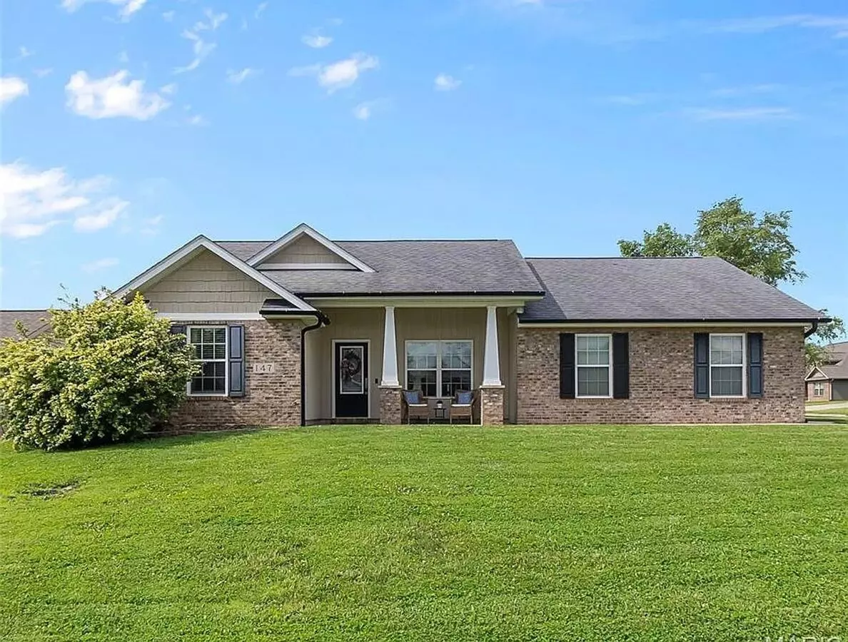 Charming Corner-lot Home In Gordonville House for rent in Cape Girardeau, MO